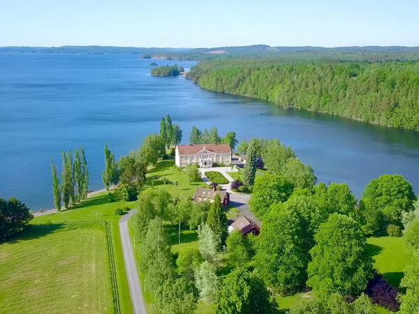 Panoramablick über den Gutshof "Ribbingshof"