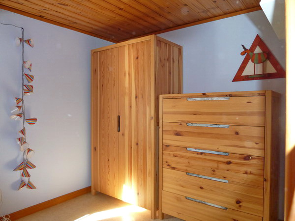 zweites Schlafzimmer ("Kinderzimmer")