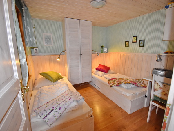 Schlafzimmer 2 mit zwei Einzelbetten