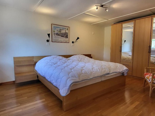 Schlafzimmer 1 mit Doppelbett