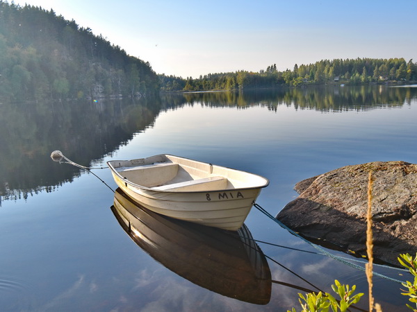 Am See steht Ihnen ein hauseigenes Ruderboot zur Verfügung!