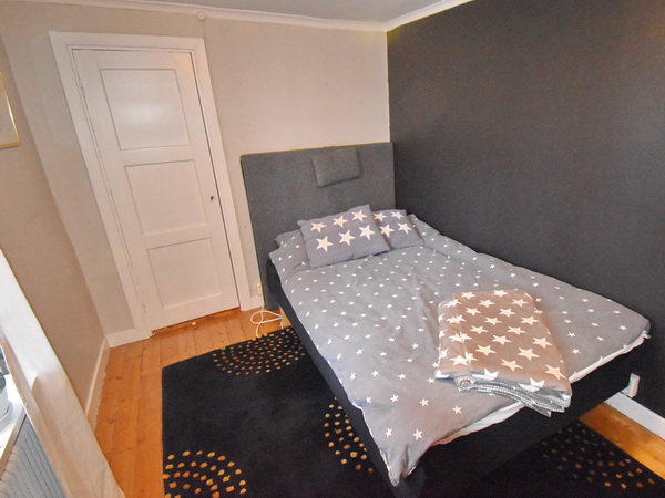 Schlafzimmer 4 mit 120cm-Bett
