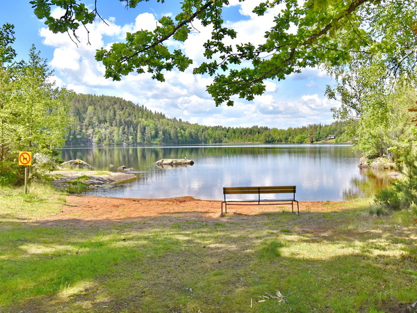 Badestrand am See, nur 400 Meter vom Haus!