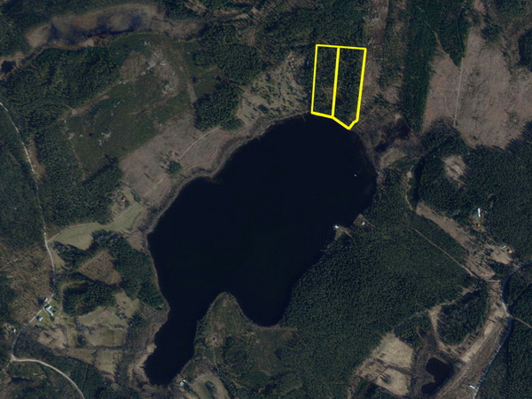 Skizze der beiden Grundstücke am schönen Bade- und Angelsee (Seegröße ca. 42 Hektar)