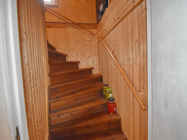 Treppe ins Obergeschoss